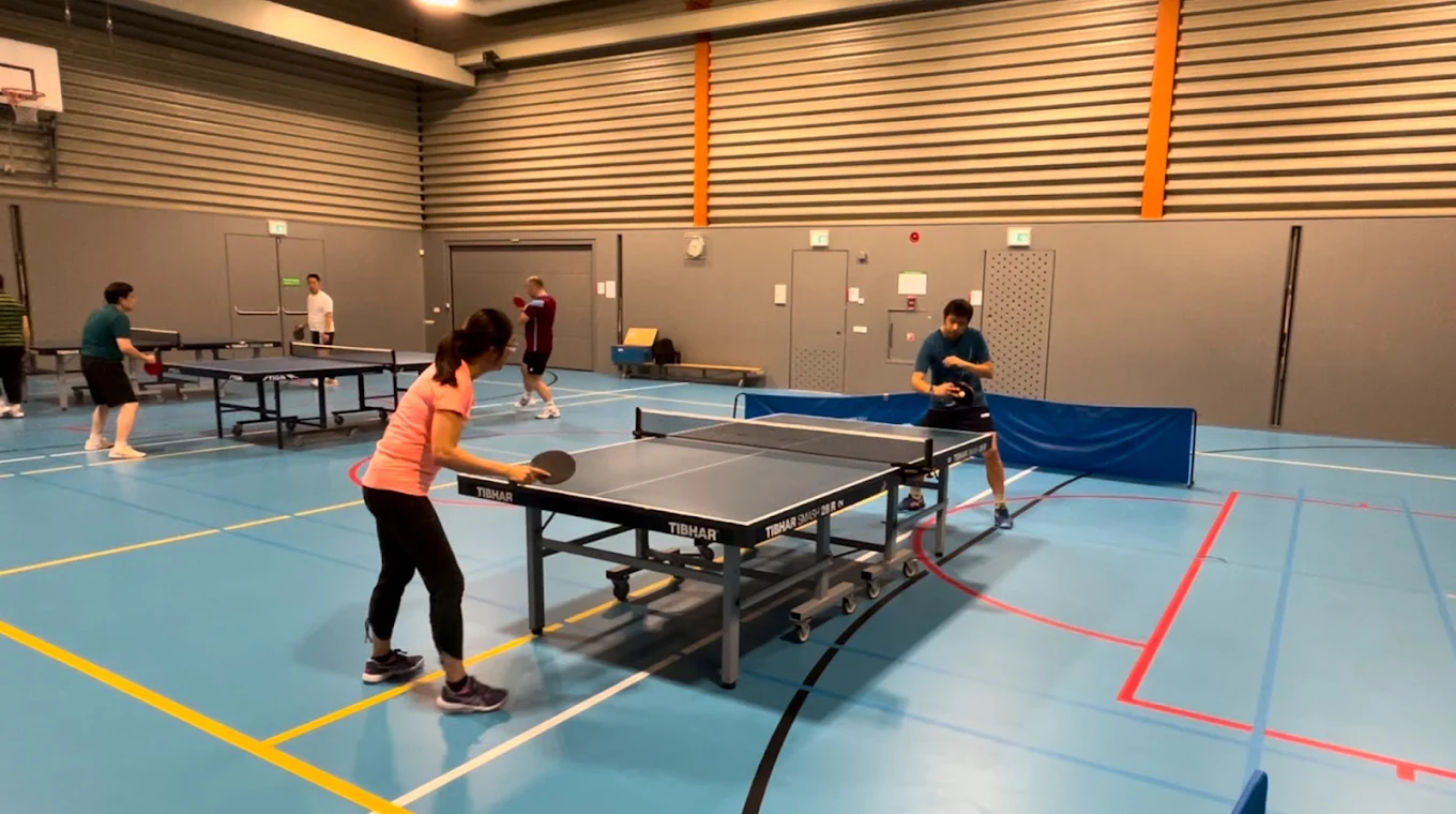 Members playing table tennis during an open session at TTV Patrios